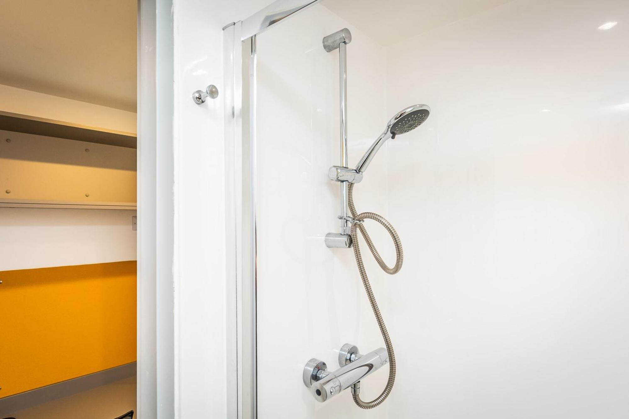 Ensuite With Shared Kitchen, Close To Centre- 18 Above Casa de Férias Lincoln