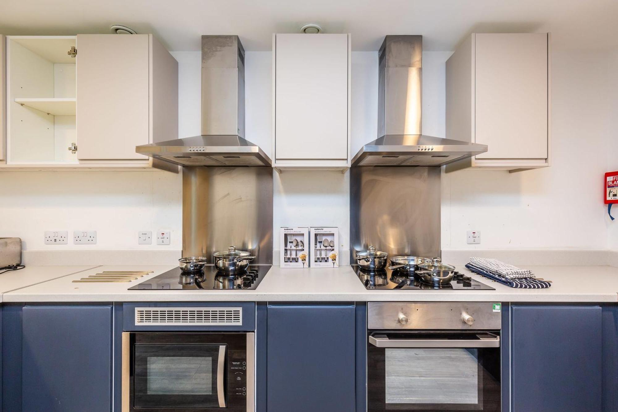 Casa de Férias Ensuite With Shared Kitchen, Close To Centre- 18 Above